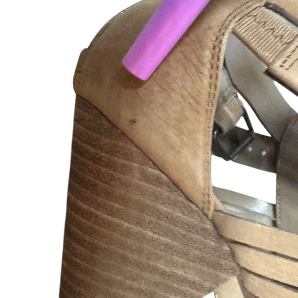 VINCE CAMUTO Eisen Moroccan Taupe Leather Cone Heel SZ 8.5 - Picture 11 of 12